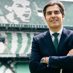 Ángel Haro, presidente del Betis, en el estadio Benito Villamarín
