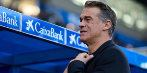 Luis García Plaza en el banquillo