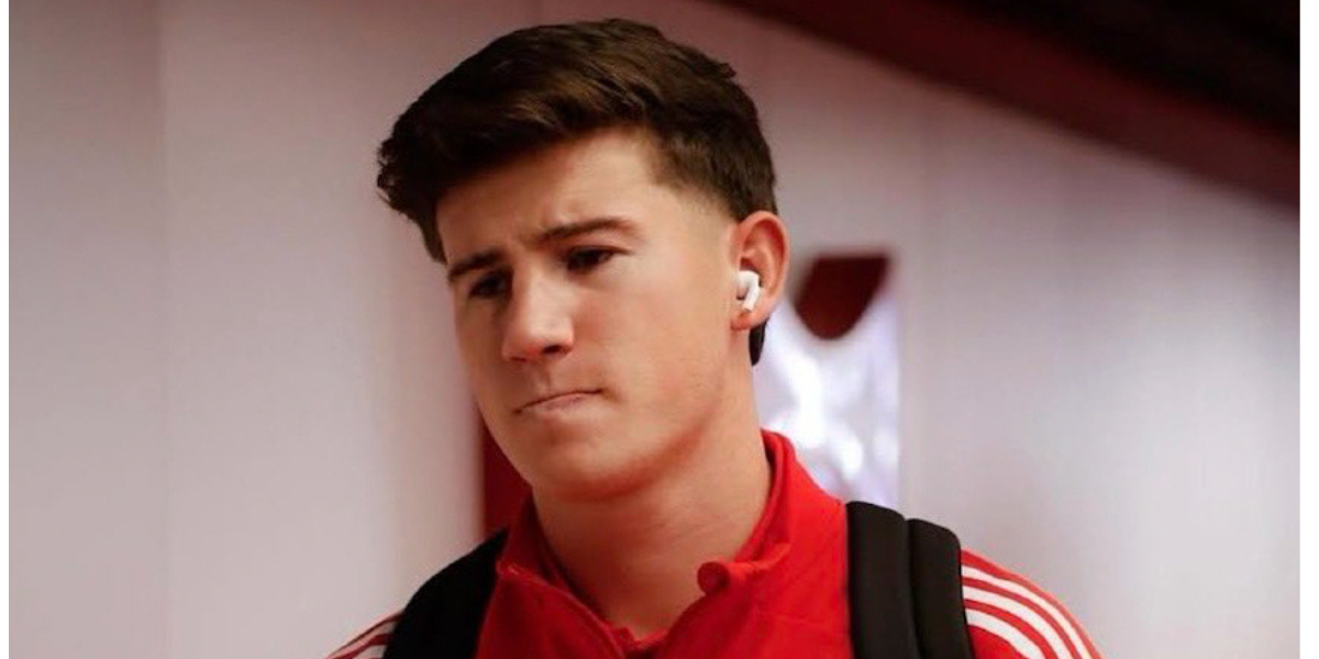 Oso entrando al Ramón Sánchez-Pizjuán