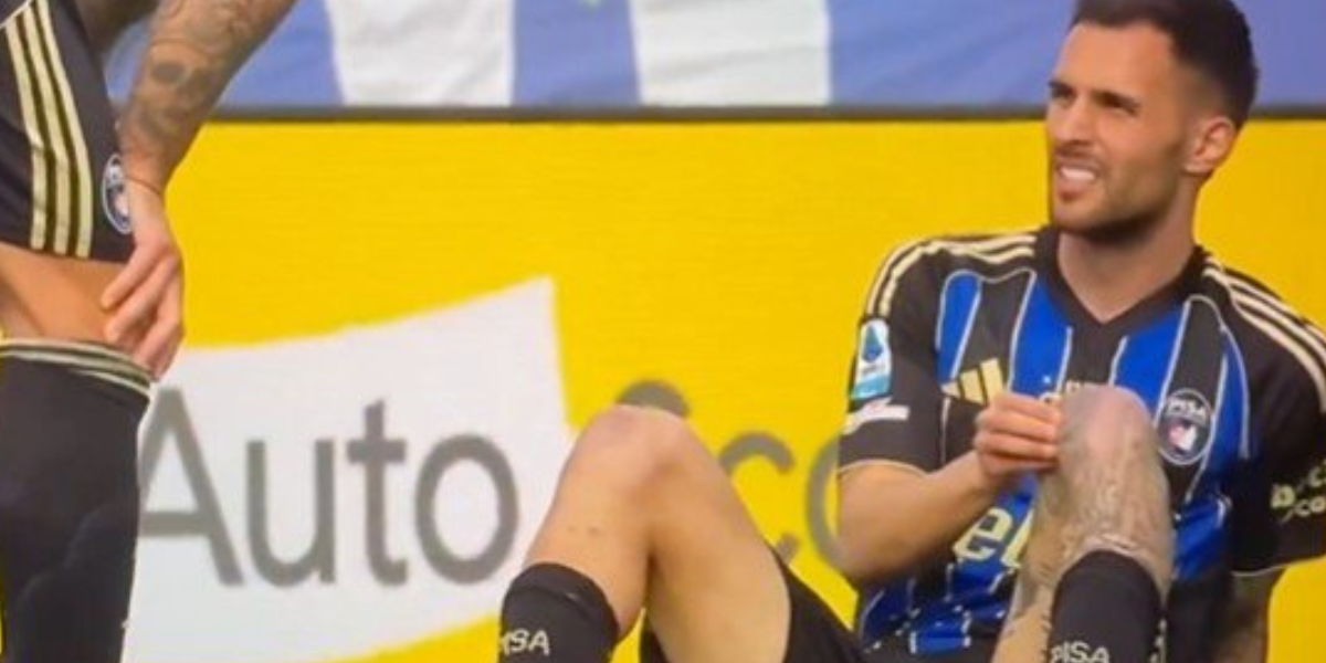 Marius Marin se duele de la rodilla 