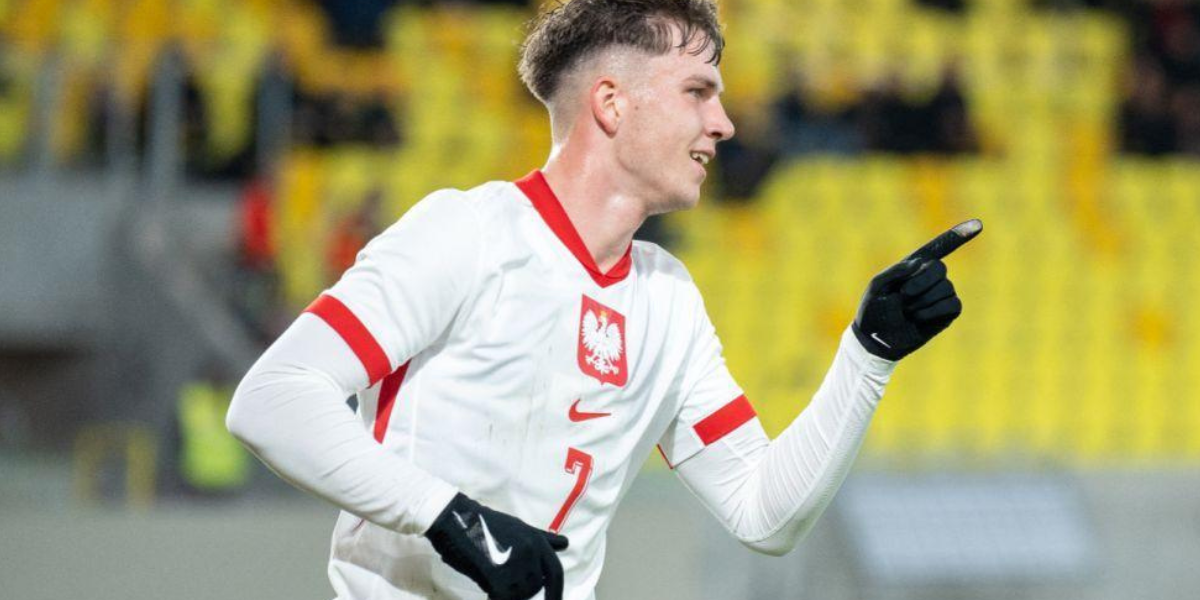 Oskar Pietuszewski con Polonia 