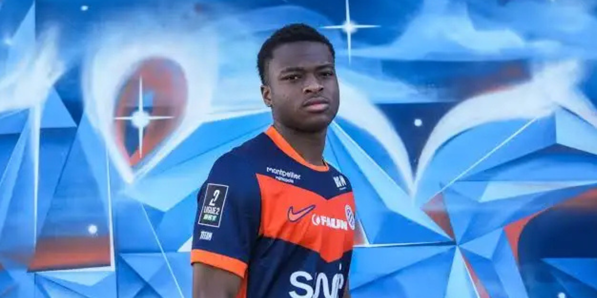 Enzo Molebe en su presentación con el Montpellier 
