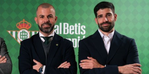 Emisarios del Betis siguen en directo a un delantero: Buscan refuerzos en el ataque