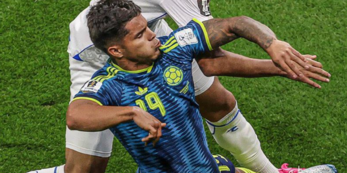 Cucho Hernández con Colombia